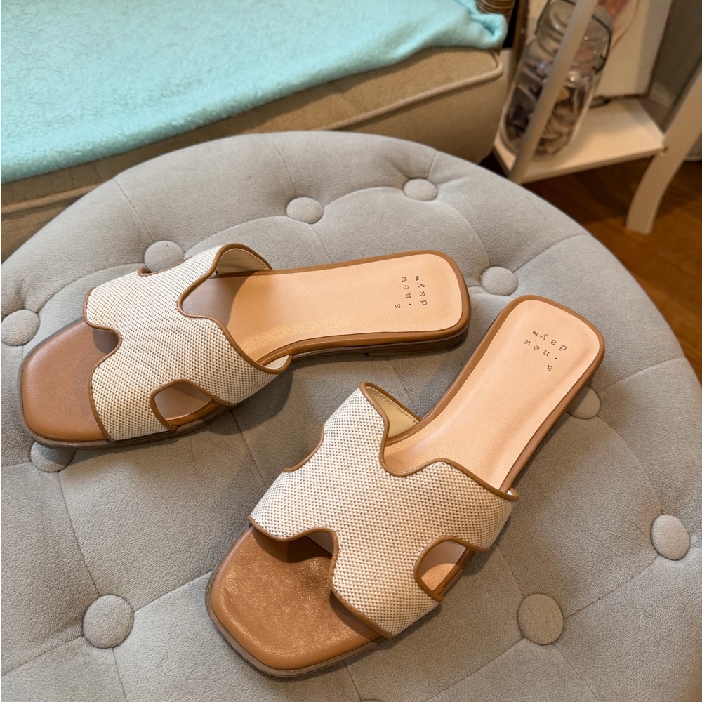 Neutral Beige Slide Sandals - a New Day Target 6.5 - Picture 5 of 8